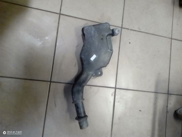 bontott AUDI A4 B8 Ablakmosótartály Betöltő
