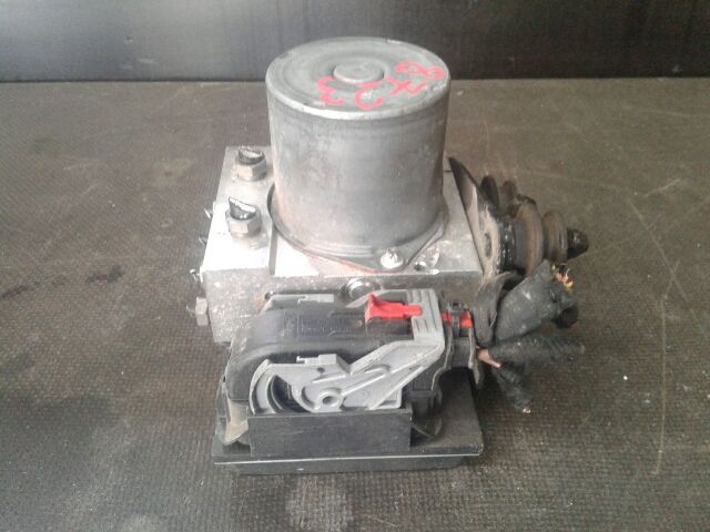 bontott AUDI A4 B8 ABS Kocka