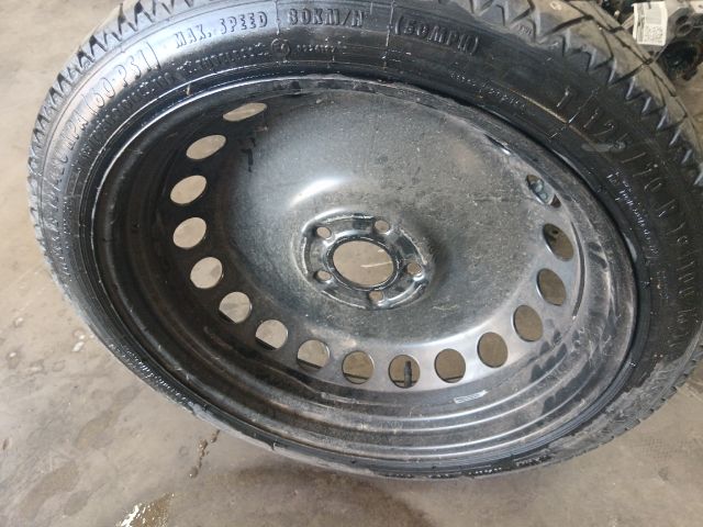 bontott AUDI A4 B8 Acélfelni Gumival (1 db)