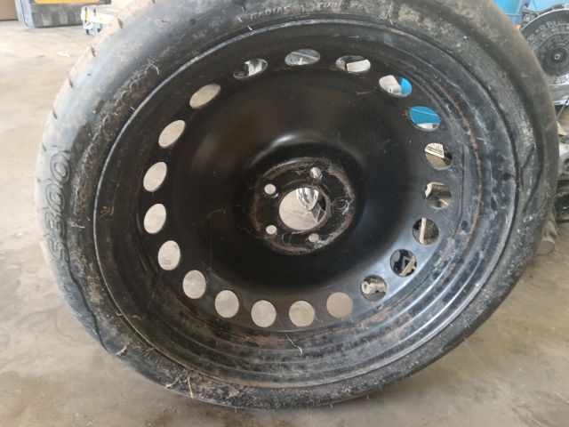 bontott AUDI A4 B8 Acélfelni Gumival (1 db)