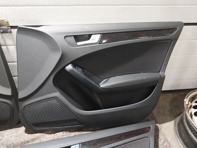 bontott AUDI A4 B8 Ajtó Kárpit Szett