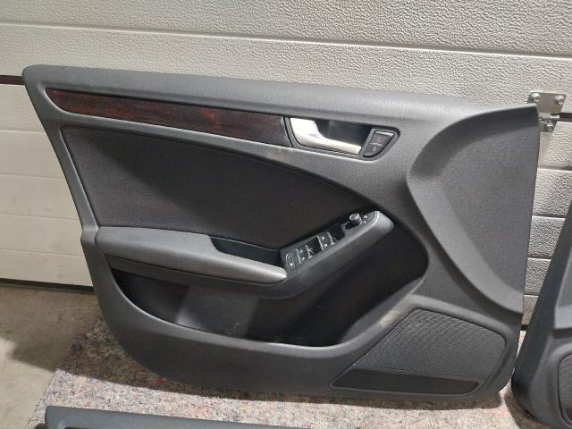 bontott AUDI A4 B8 Ajtó Kárpit Szett