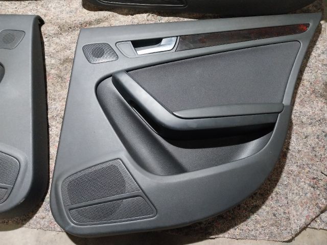 bontott AUDI A4 B8 Ajtó Kárpit Szett