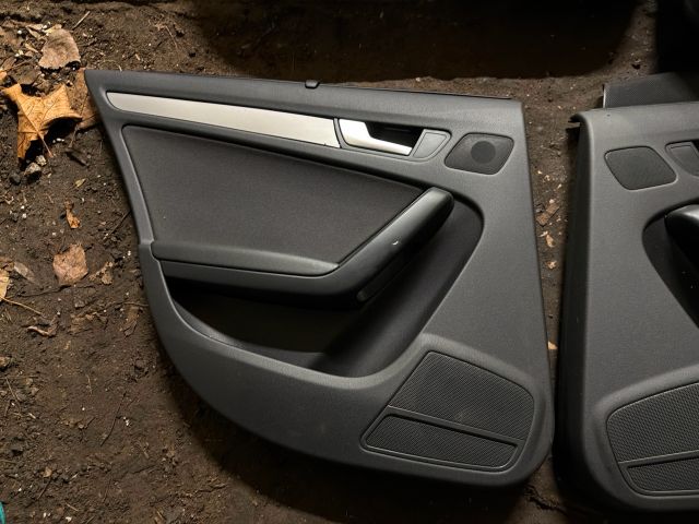 bontott AUDI A4 B8 Ajtó Kárpit Szett