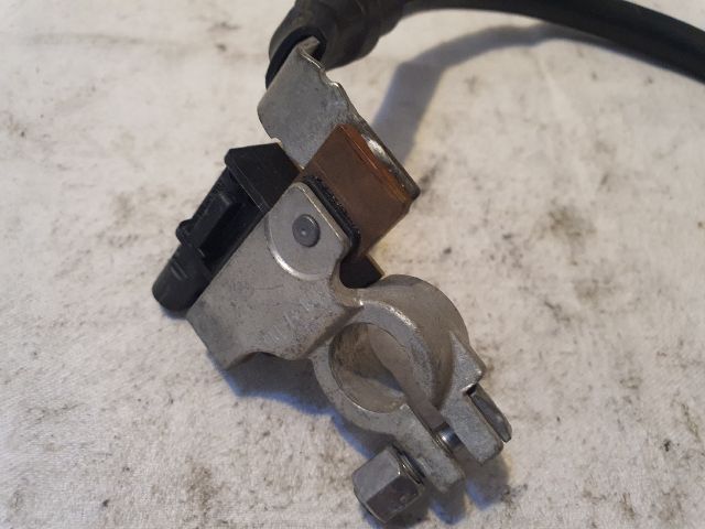 bontott AUDI A4 B8 Akkumulátor Saru Elektronikával