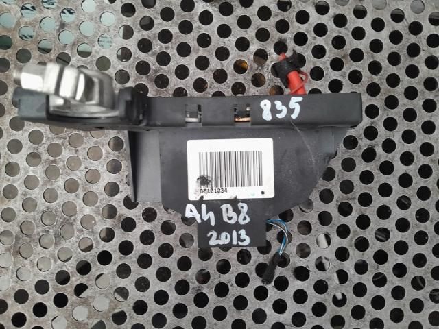 bontott AUDI A4 B8 Akkumulátor Saru