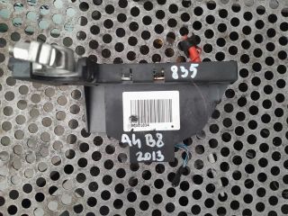 bontott AUDI A4 B8 Akkumulátor Saru