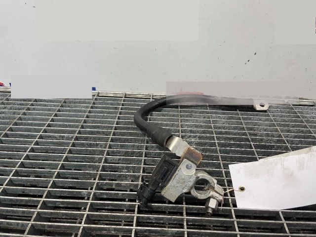 bontott AUDI A4 B8 Akkumulátor Saru