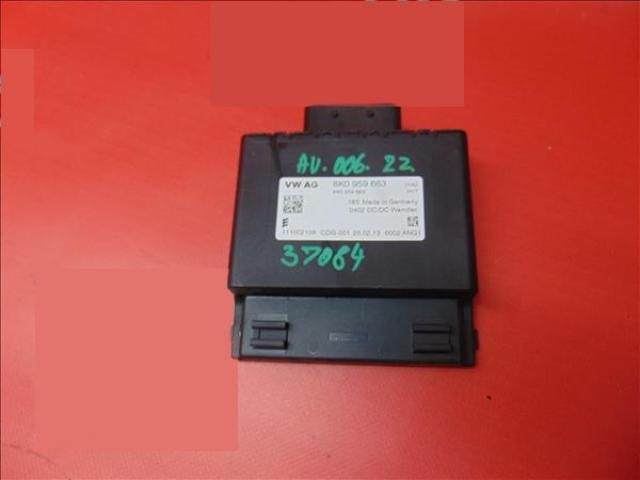 bontott AUDI A4 B8 Akkumulátor Vezérlő Panel