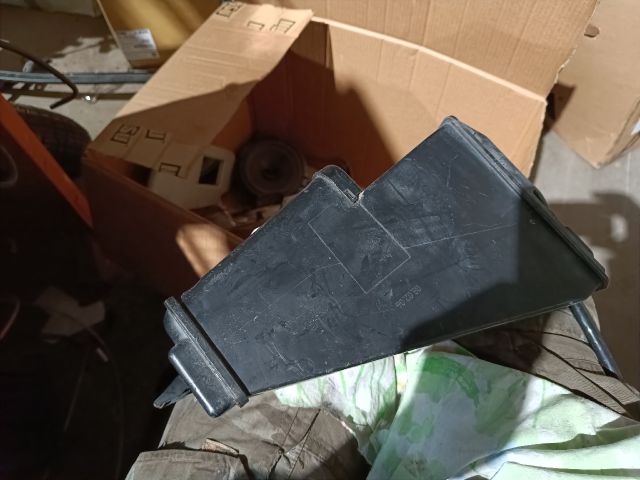 bontott AUDI A4 B8 Aktív Szénszűrő