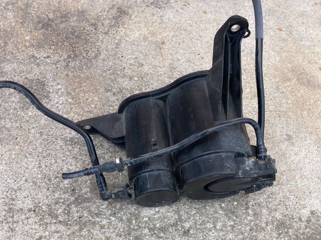 bontott AUDI A4 B8 Aktív Szénszűrő