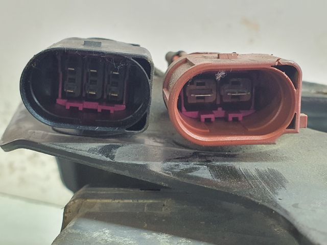 bontott AUDI A4 B8 Állófűtés (Részeivel)