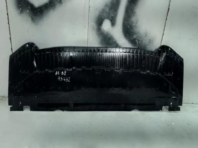 bontott AUDI A4 B8 Alsó Hűtőburkolat