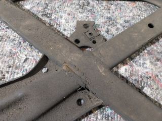 bontott AUDI A4 B8 Alsó Kereszttartó