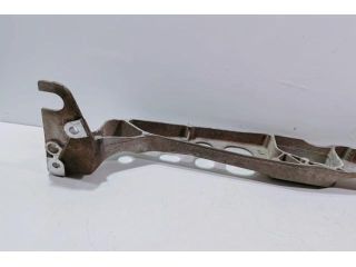 bontott AUDI A4 B8 Alsó Kereszttartó