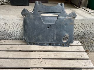 bontott AUDI A4 B8 Alsó Motorburkolat