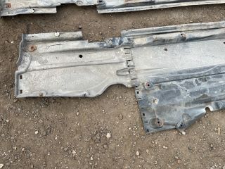 bontott AUDI A4 B8 Alsó Padlólemez Burkolat