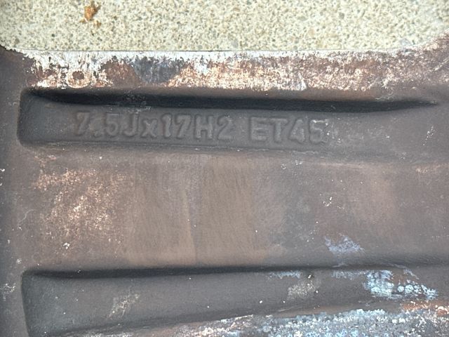 bontott AUDI A4 B8 Alufelni Szett