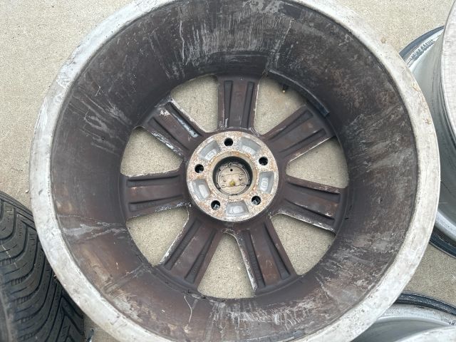 bontott AUDI A4 B8 Alufelni Szett