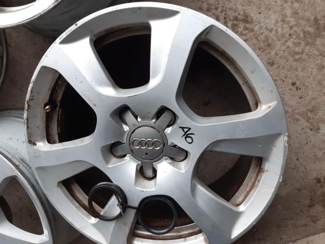 bontott AUDI A4 B8 Alufelni Szett