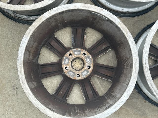 bontott AUDI A4 B8 Alufelni Szett