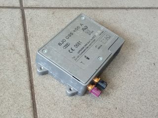 bontott AUDI A4 B8 Antenna Erősítő