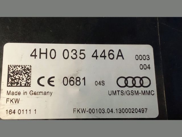 bontott AUDI A4 B8 Antenna Erősítő