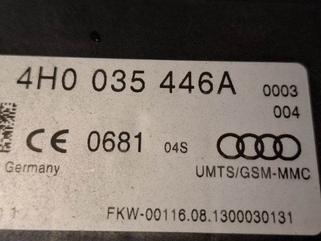 bontott AUDI A4 B8 Antenna Erősítő