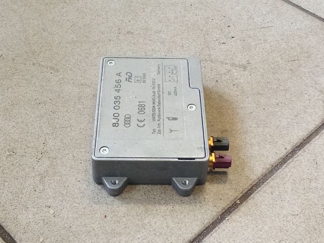 bontott AUDI A4 B8 Antenna Erősítő