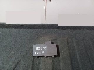 bontott AUDI A4 B8 Antenna Erősítő