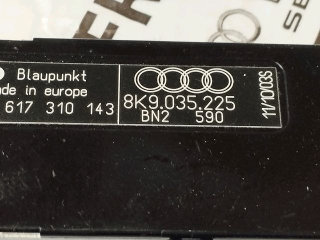 bontott AUDI A4 B8 Antenna Erősítő