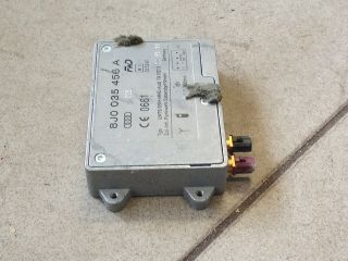 bontott AUDI A4 B8 Antenna Erősítő