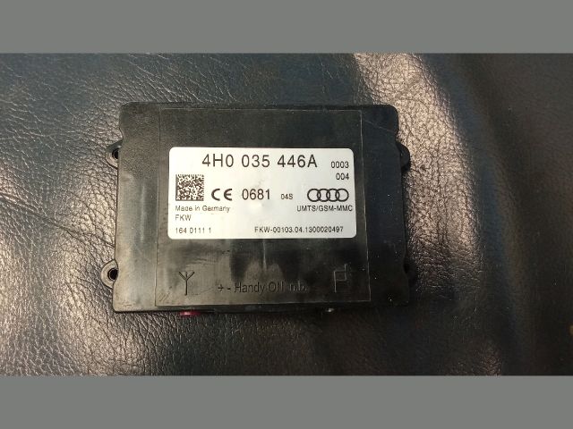 bontott AUDI A4 B8 Antenna Erősítő