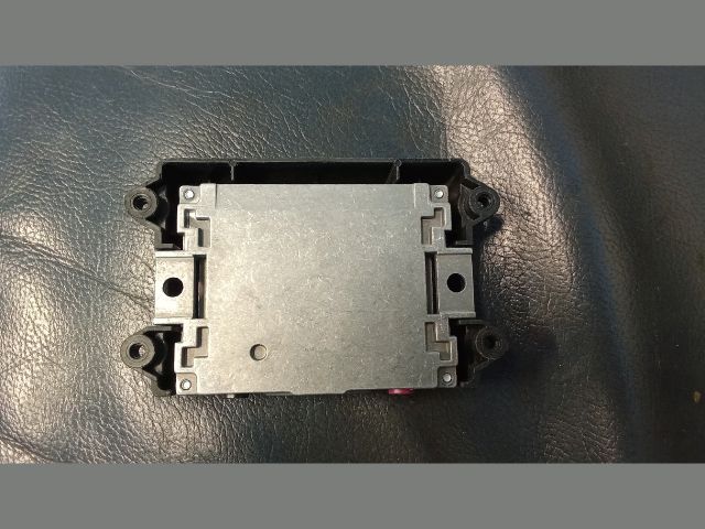 bontott AUDI A4 B8 Antenna Erősítő