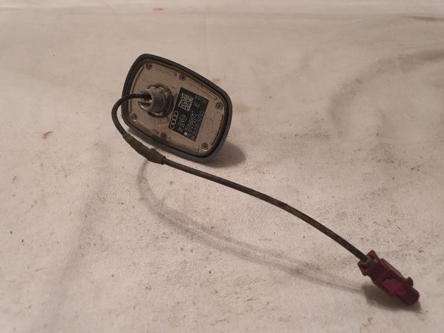 bontott AUDI A4 B8 Antenna