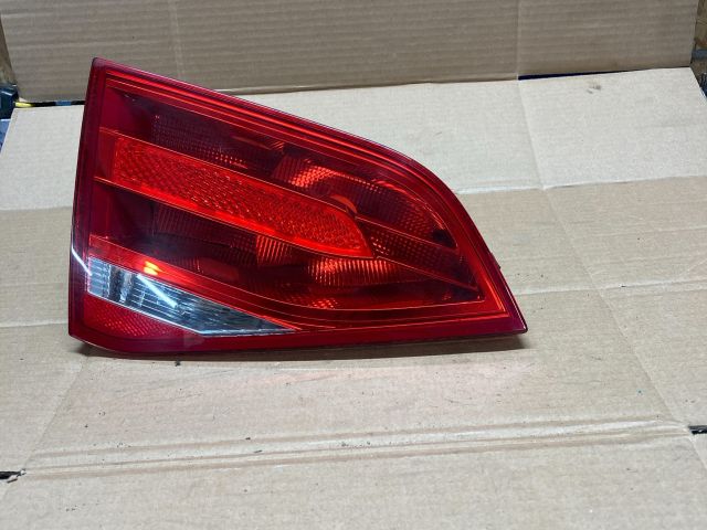 bontott AUDI A4 B8 Bal Belső Hátsó Lámpa