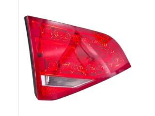 bontott AUDI A4 B8 Bal Belső Hátsó Lámpa