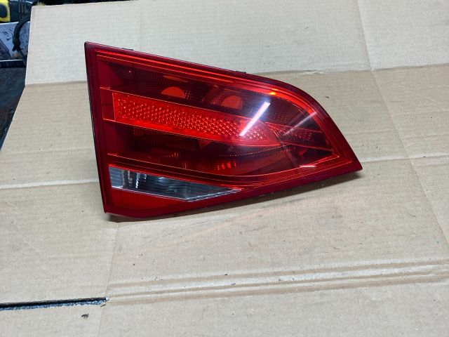 bontott AUDI A4 B8 Bal Belső Hátsó Lámpa