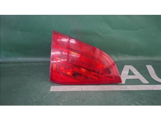 bontott AUDI A4 B8 Bal Belső Hátsó Lámpa