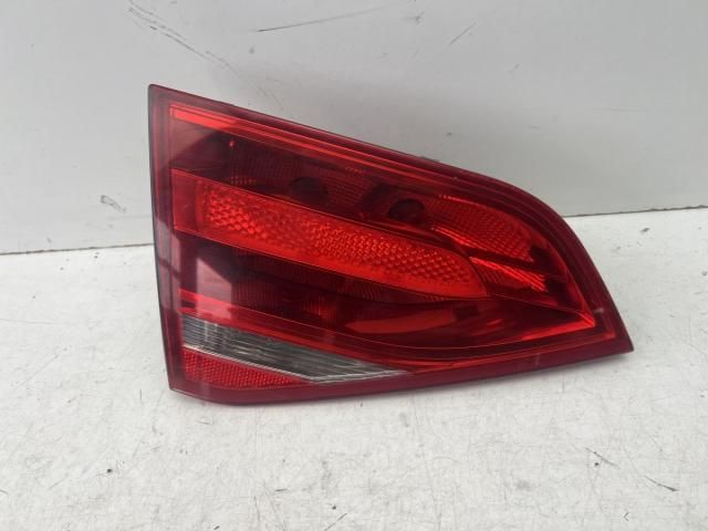 bontott AUDI A4 B8 Bal Belső Hátsó Lámpa