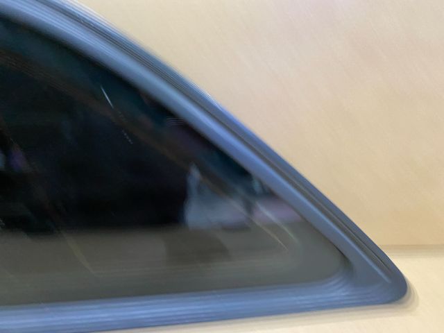 bontott AUDI A4 B8 Bal C Oszlop Oldalablak Üveg