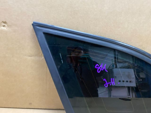 bontott AUDI A4 B8 Bal C Oszlop Oldalablak Üveg