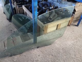 bontott AUDI A4 B8 Bal első Ablak