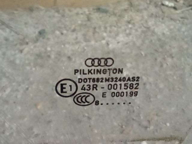 bontott AUDI A4 B8 Bal első Ablak