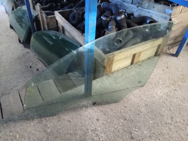 bontott AUDI A4 B8 Bal első Ablak