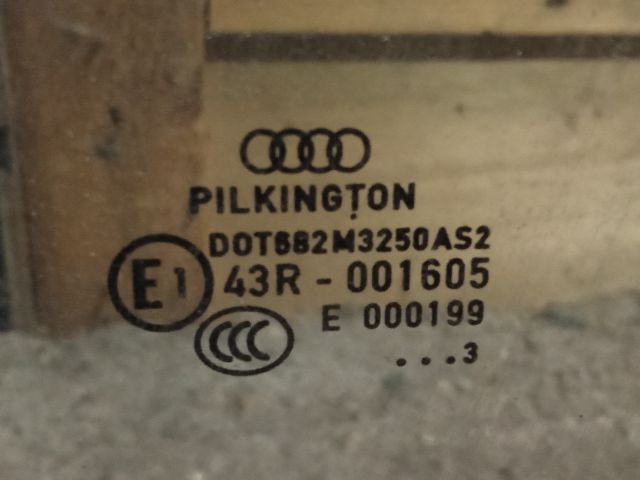 bontott AUDI A4 B8 Bal első Ablak