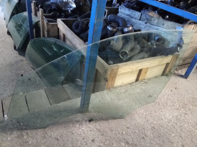 bontott AUDI A4 B8 Bal első Ablak