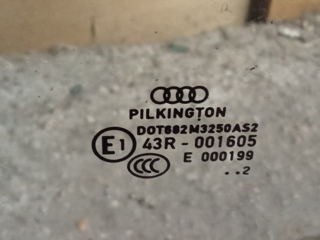 bontott AUDI A4 B8 Bal első Ablak