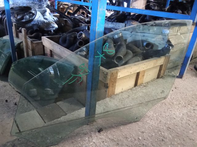 bontott AUDI A4 B8 Bal első Ablak