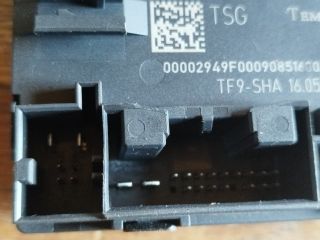 bontott AUDI A4 B8 Bal első Ablakemelő Elektronika